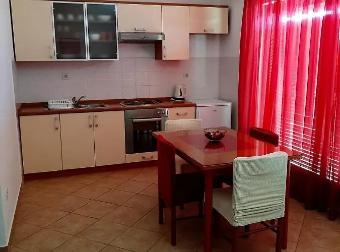 Cepo Appartement Makarska